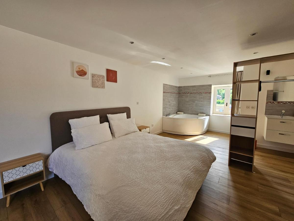 Bed and Breakfast Rue Des Tilleuls Saint-Marcel-les-Sauzet Exterior foto