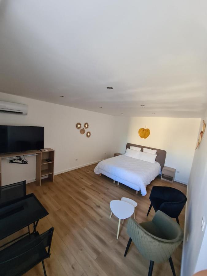 Bed and Breakfast Rue Des Tilleuls Saint-Marcel-les-Sauzet Exterior foto